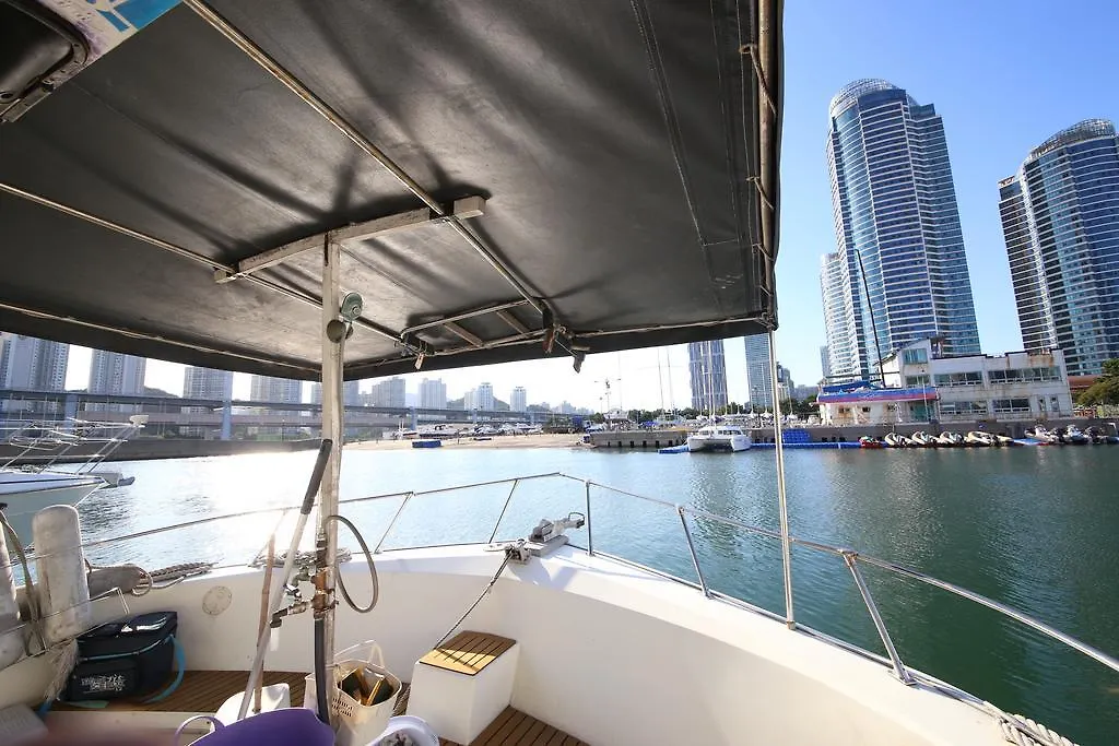 보트호텔 Marine City Club Yacht Stay 부산광역시