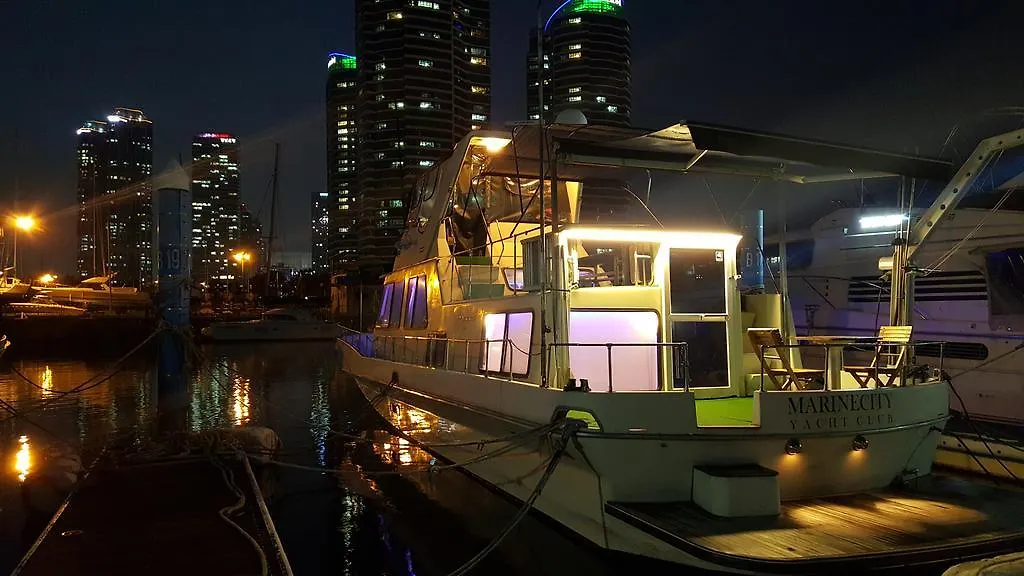 Marine City Club Yacht Stay Pusan Botel